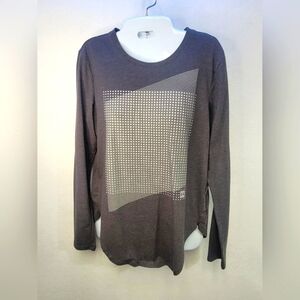 Sale Under Armour Long Sleeve Loose Fit Heatgear Round Neckline Tee size Med